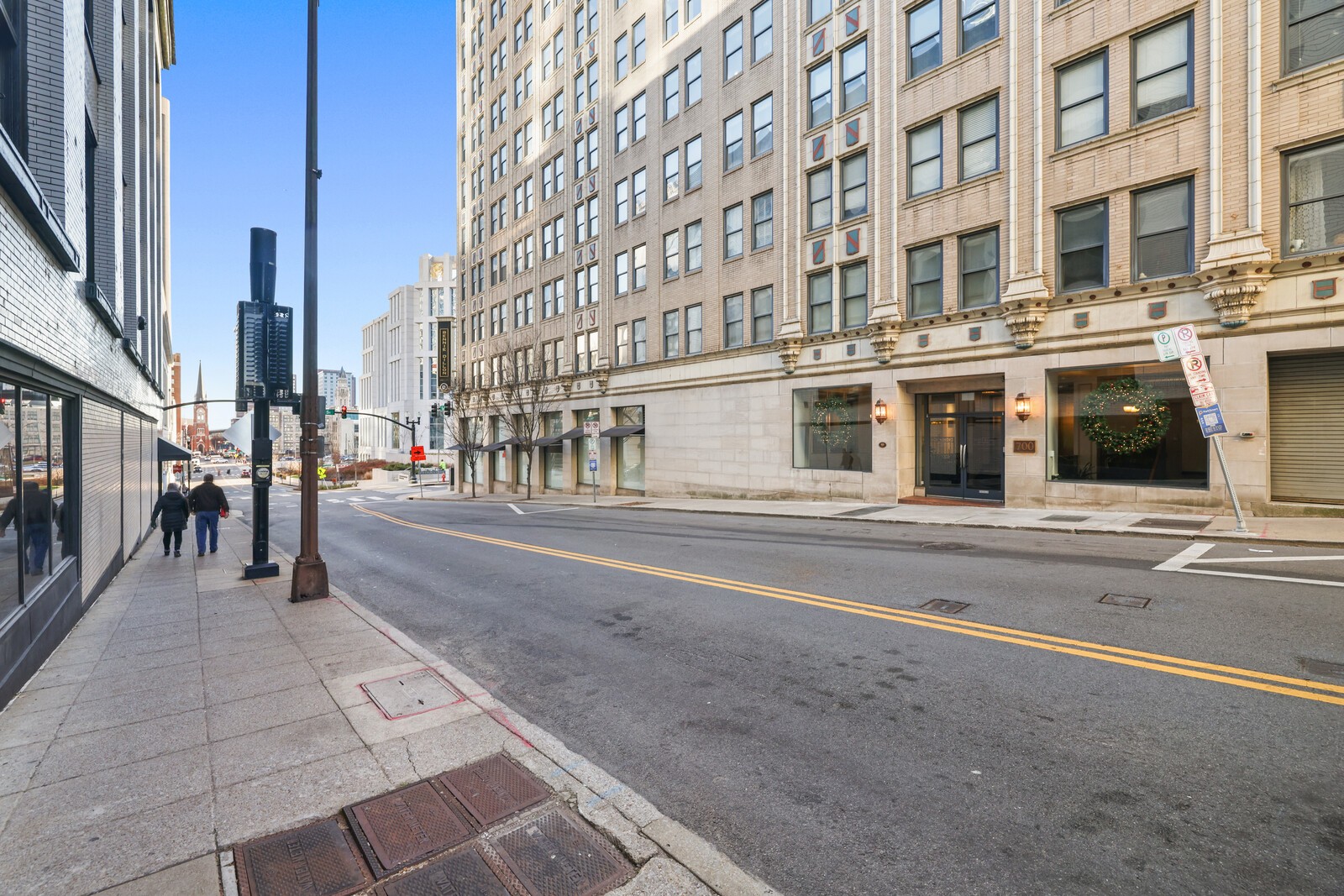 700 Church St Unit: 207