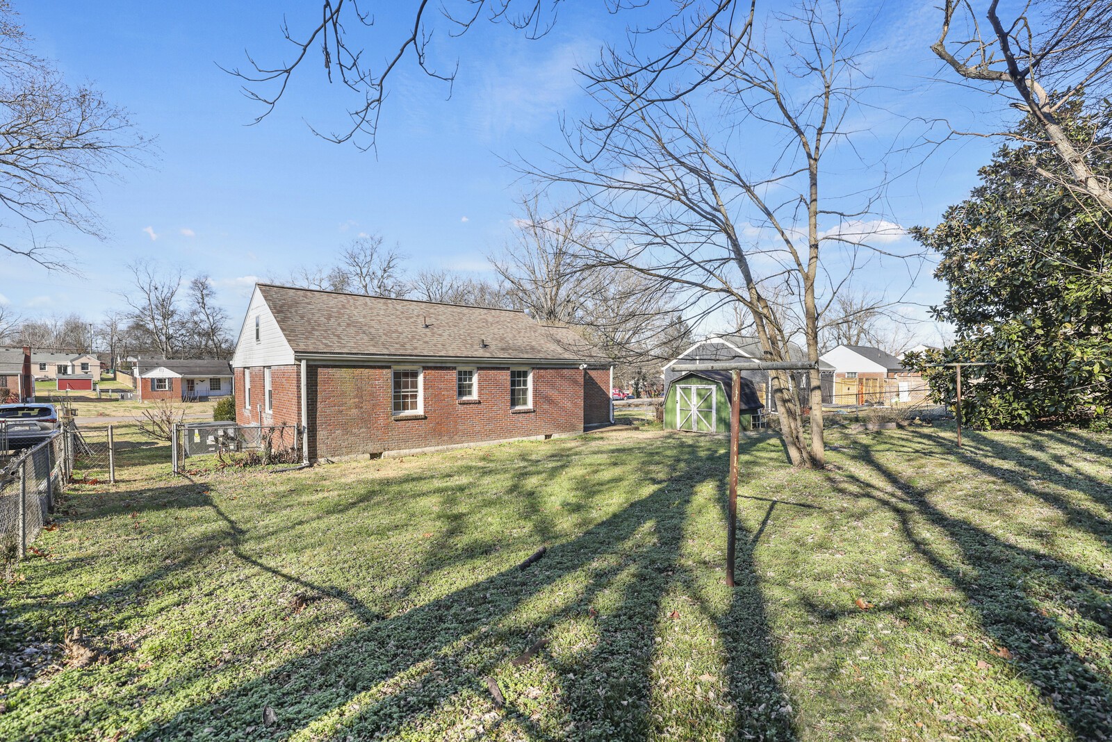 2217 Pinewood Rd