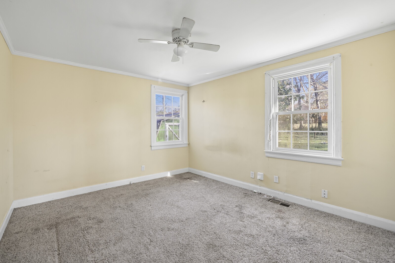 2217 Pinewood Rd