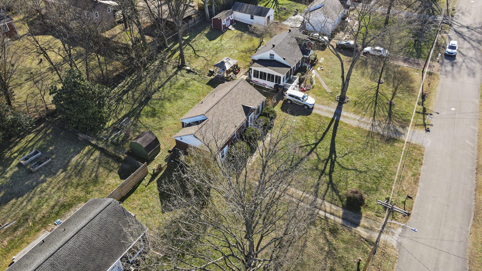 2217 Pinewood Rd