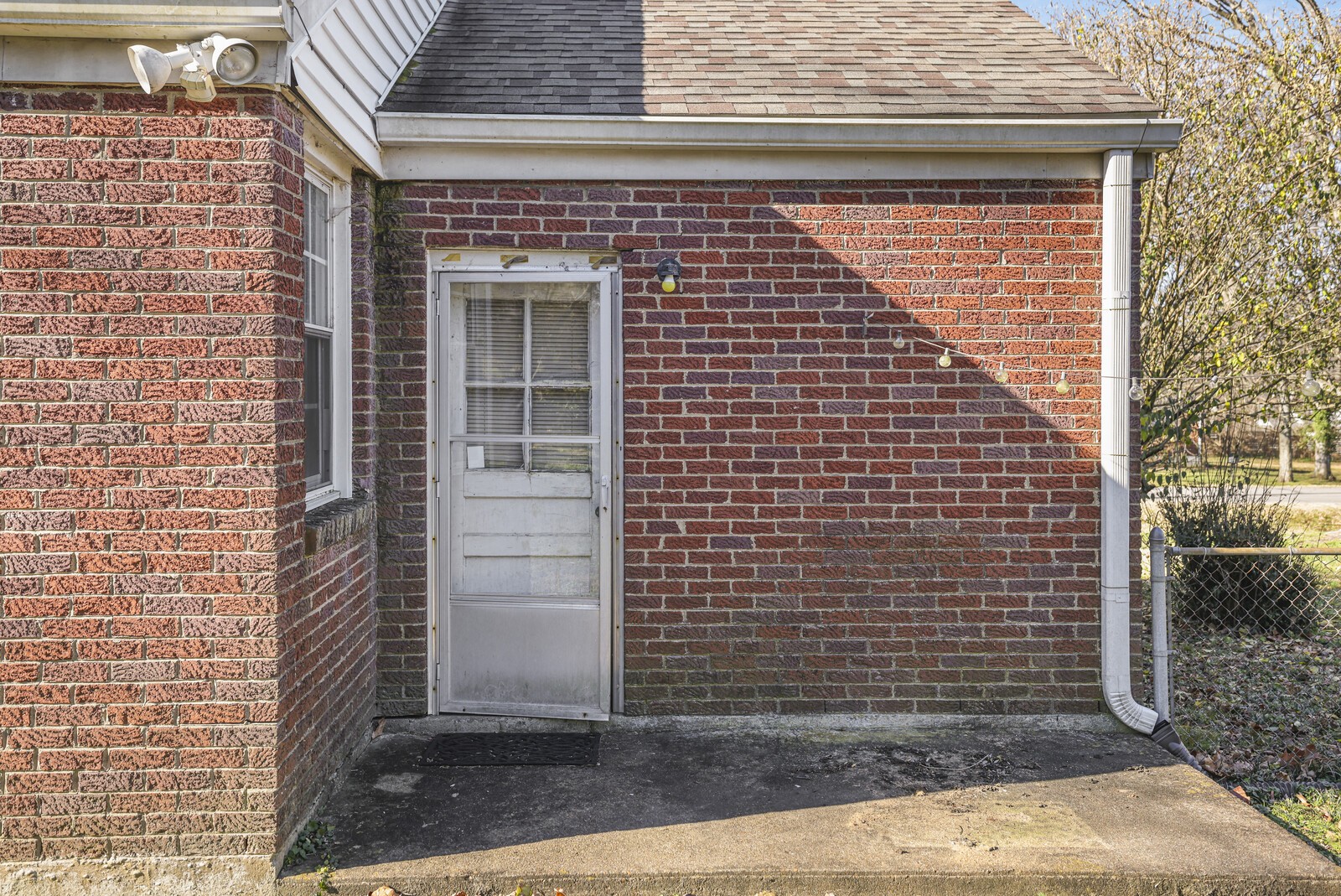2217 Pinewood Rd