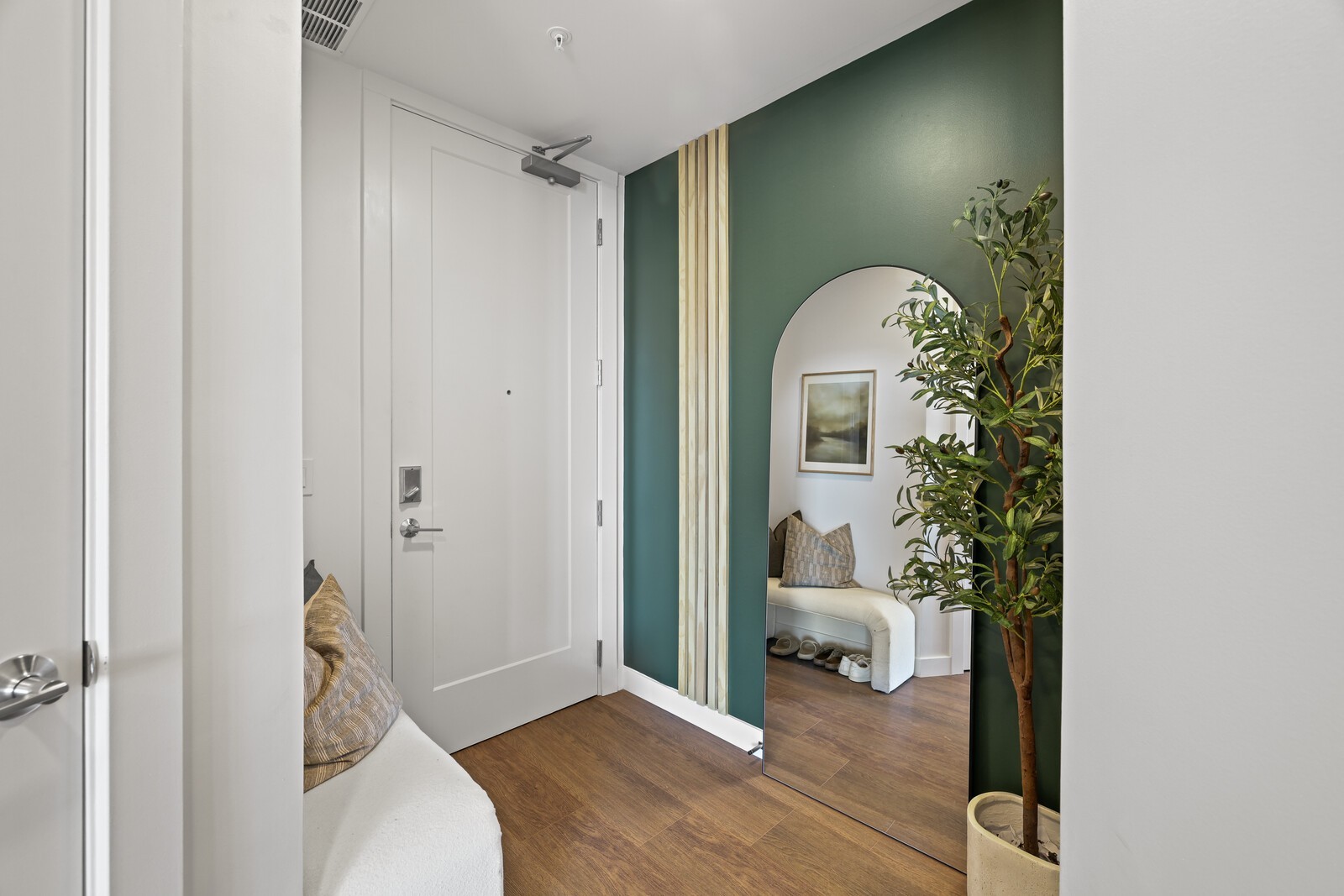 1212 Demonbreun St Unit: 1802