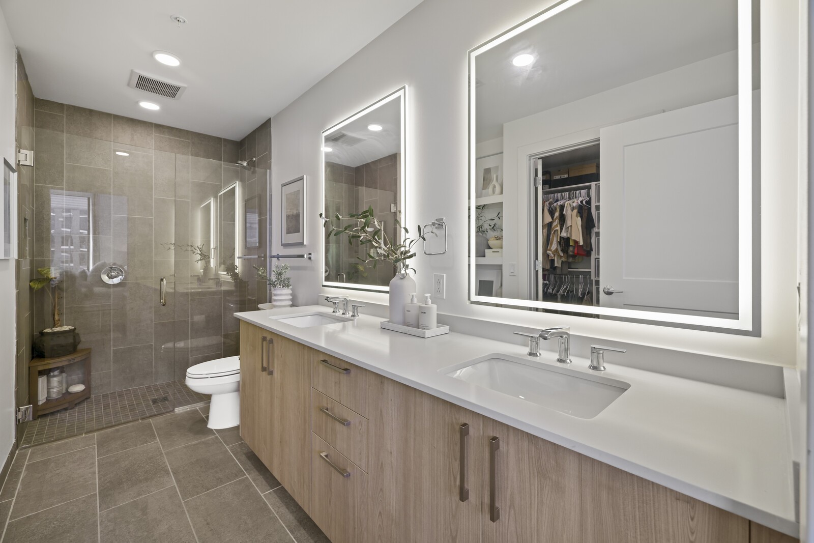 1212 Demonbreun St Unit: 1802