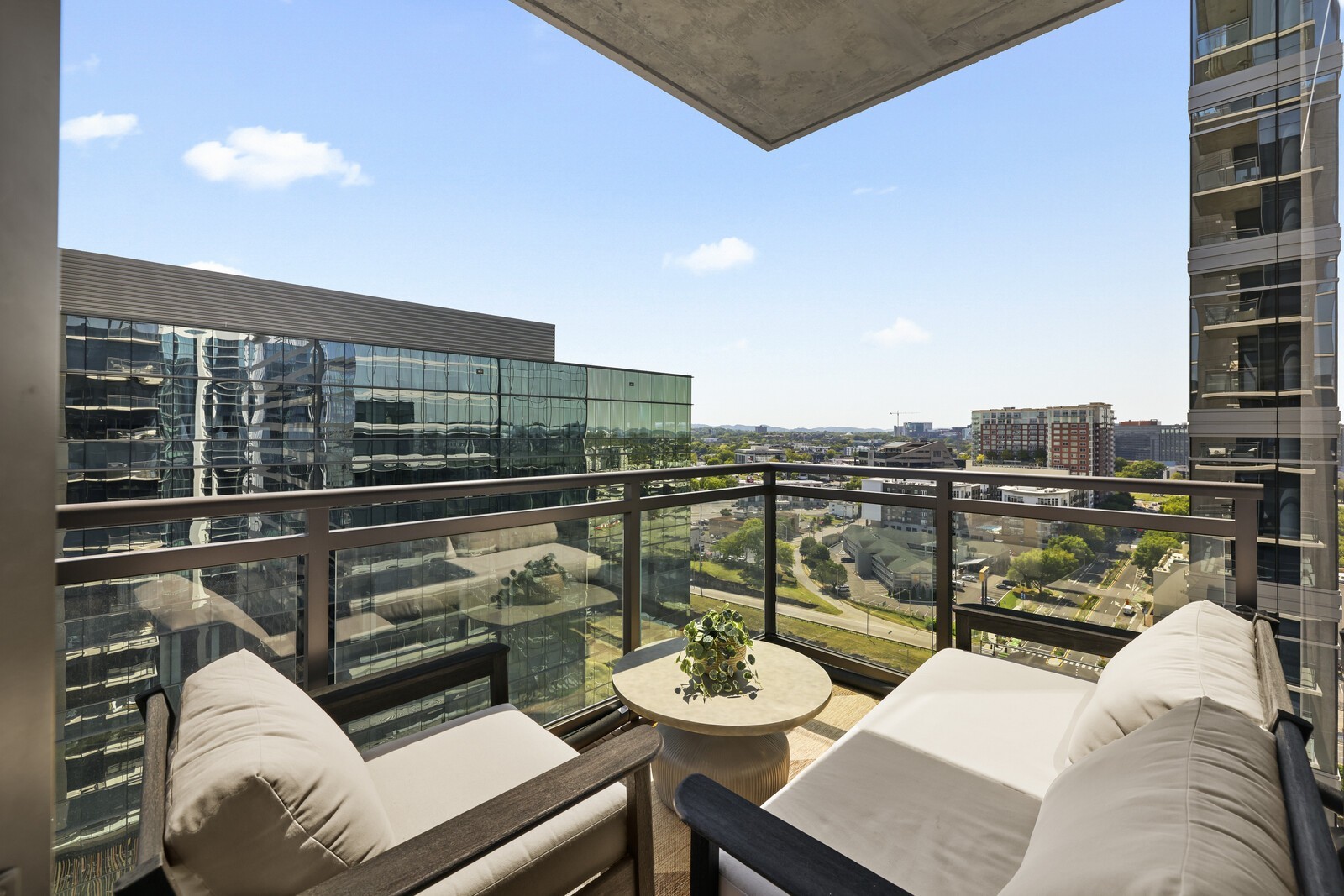 1212 Demonbreun St Unit: 1802