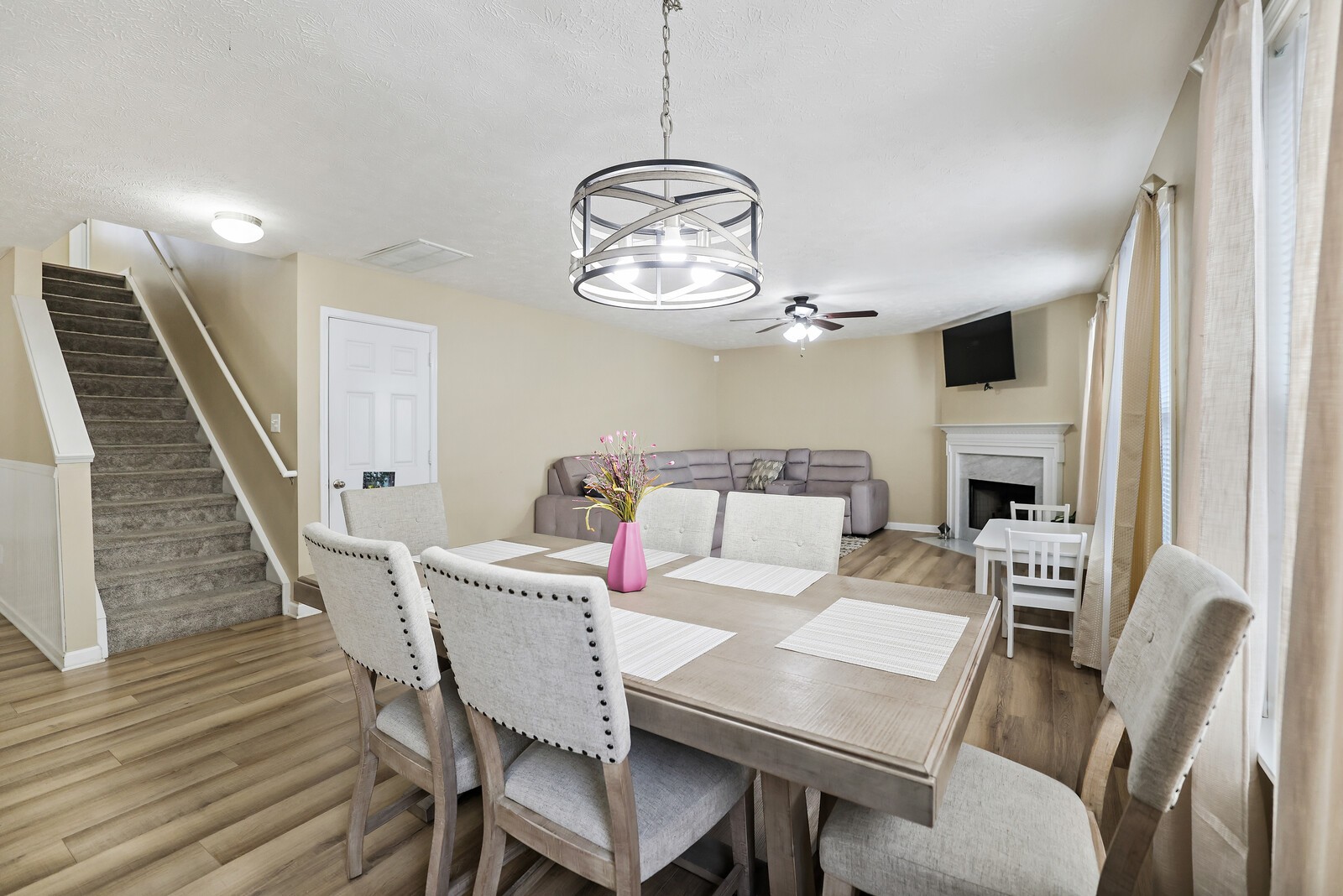 3437 Axelwood Dr