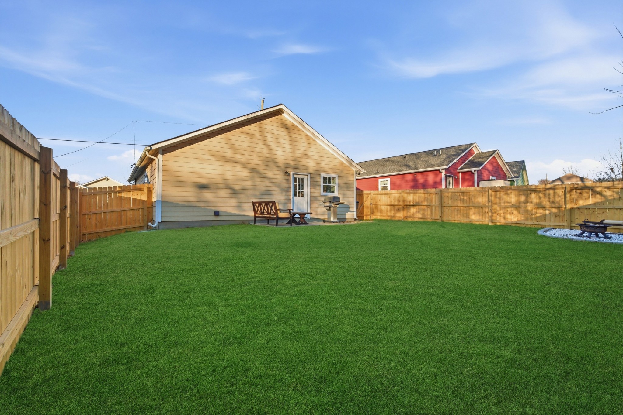3285 Rainwood Dr