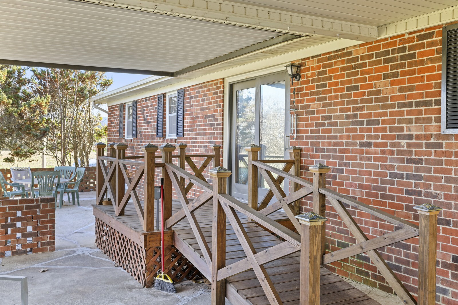 2521 Old Airport Rd