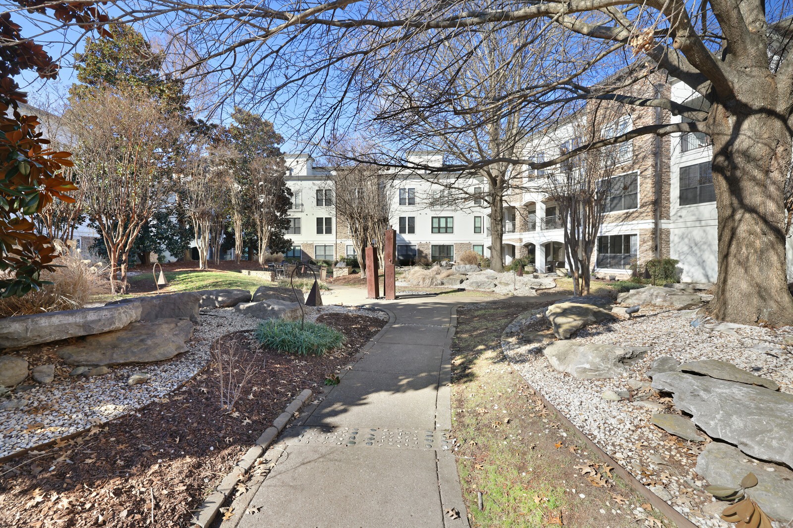 2600 Hillsboro Pike Unit: 204