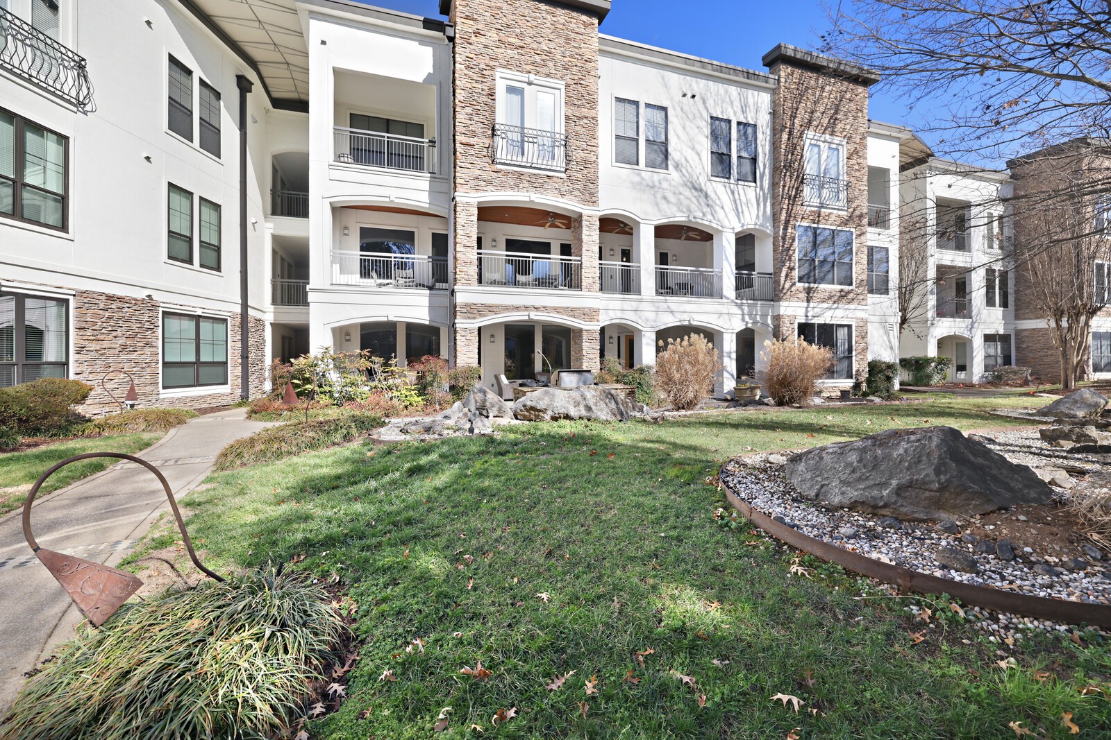 2600 Hillsboro Pike Unit: 204