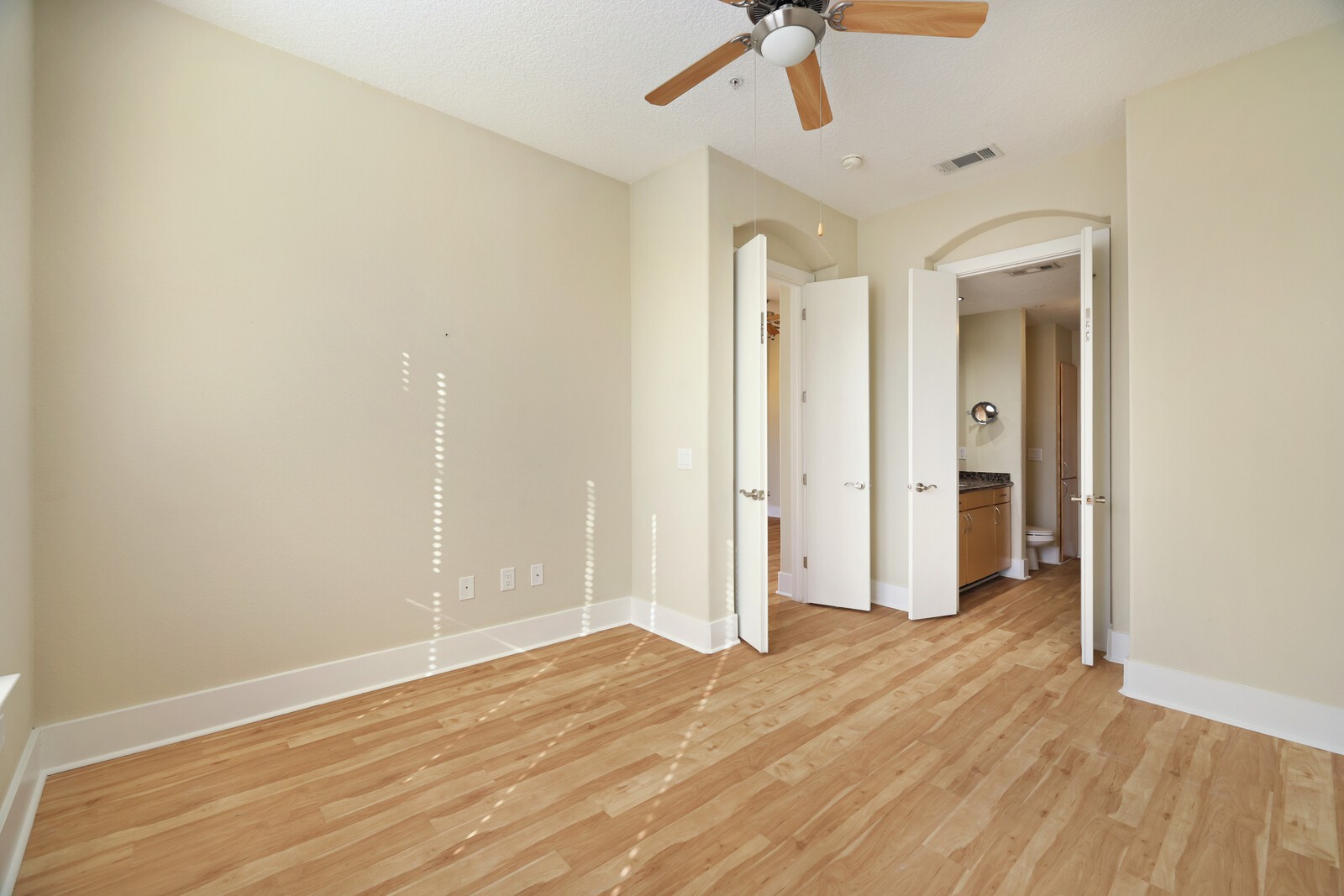 2600 Hillsboro Pike Unit: 204