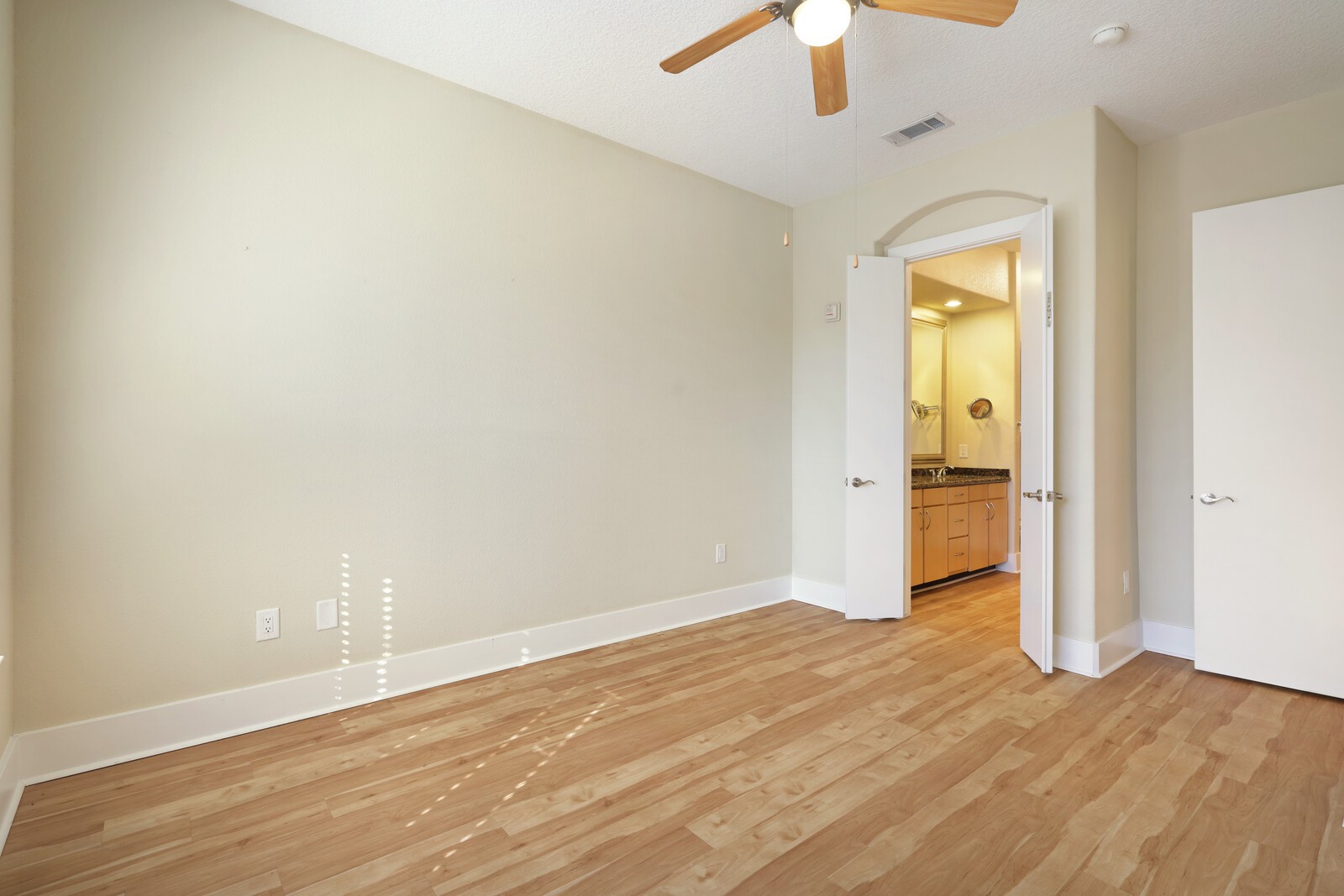 2600 Hillsboro Pike Unit: 204