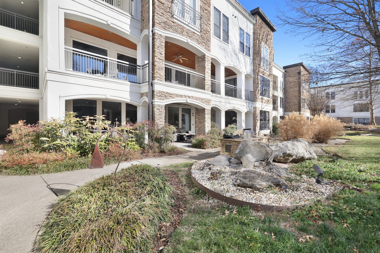 2600 Hillsboro Pike Unit: 204