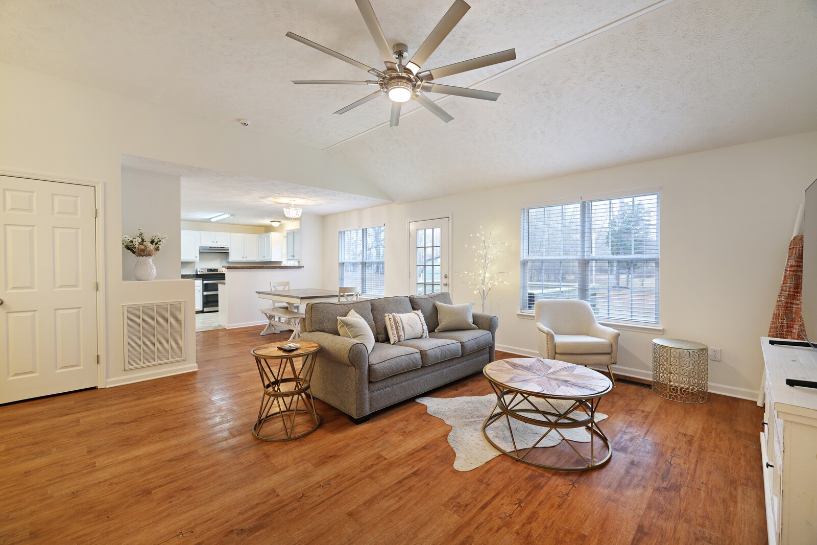 808 Jonathan Dr