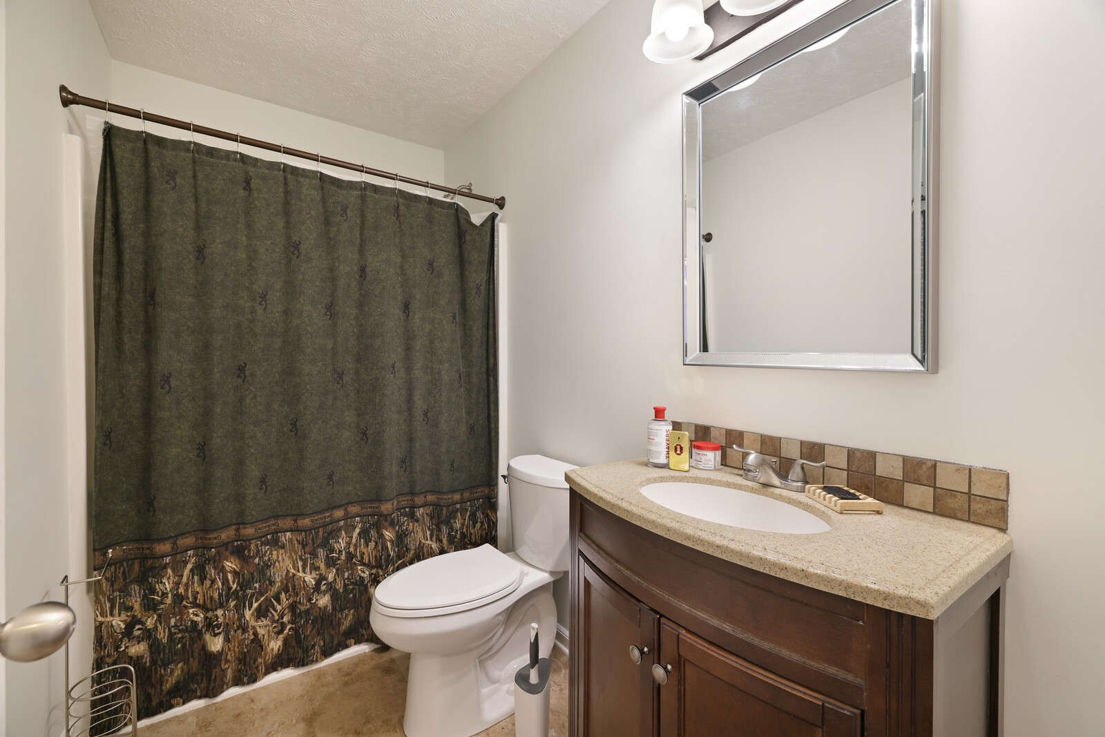 808 Jonathan Dr