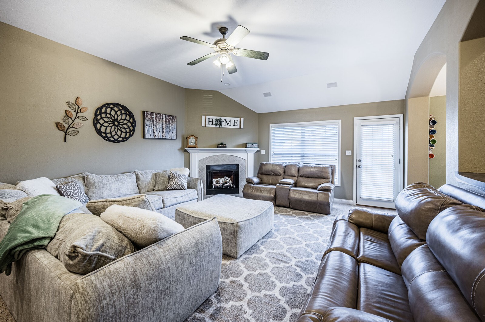 1333 Angelica Ct