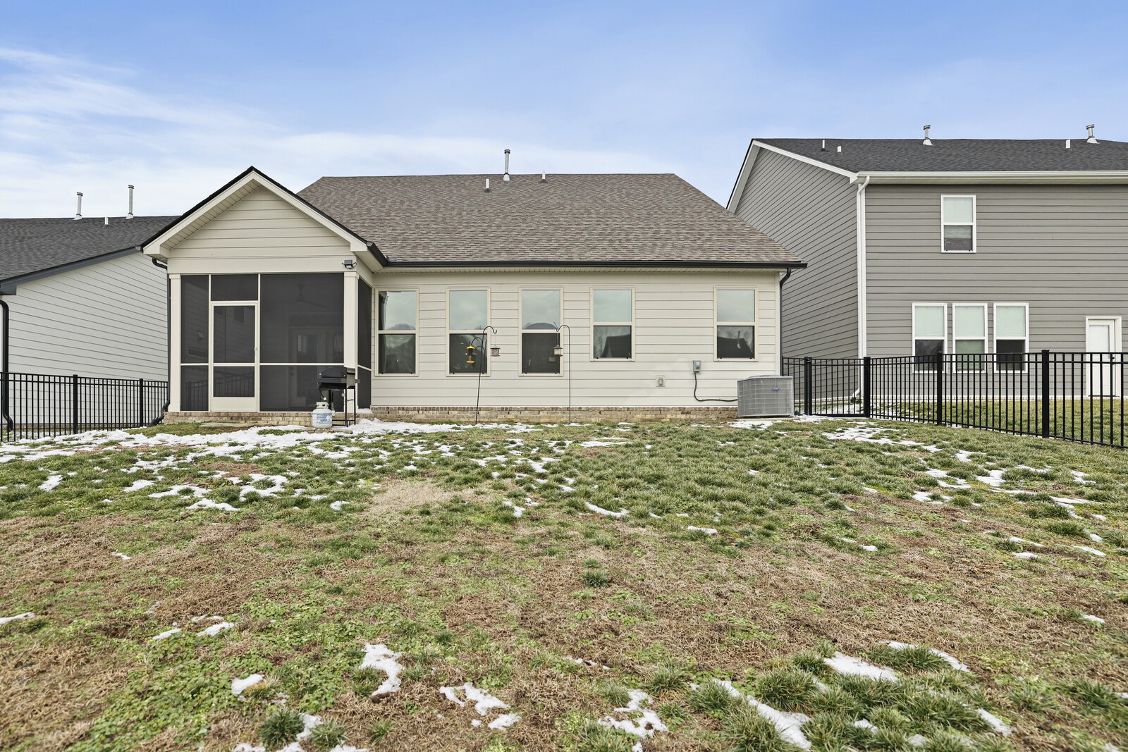 376 Turfway Park