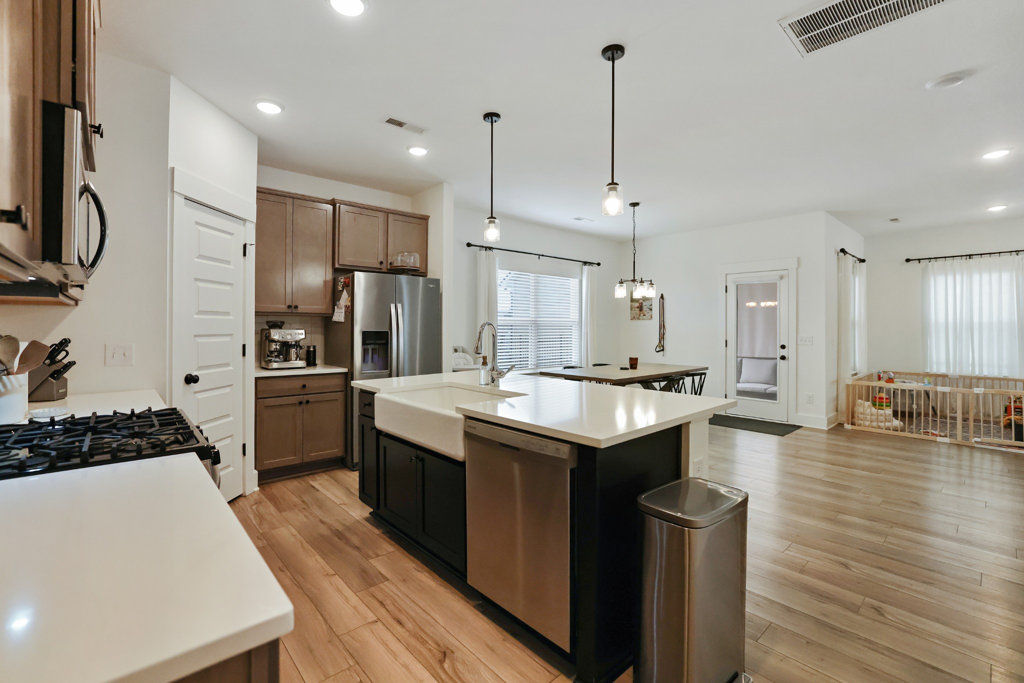 443 Black Walnut Dr