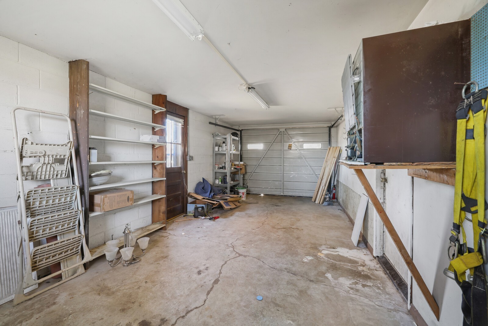 110 Lake Point Dr