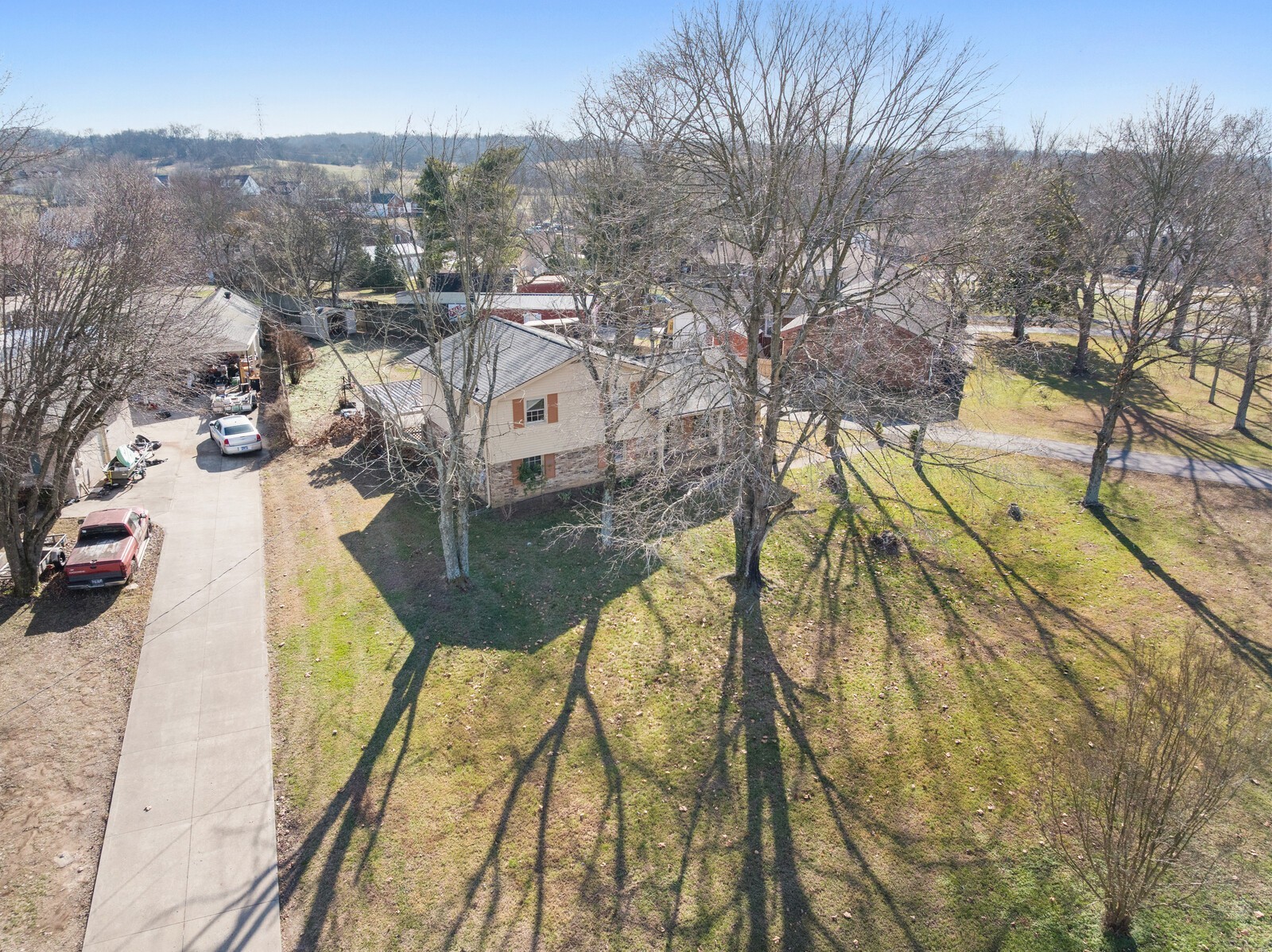 110 Lake Point Dr