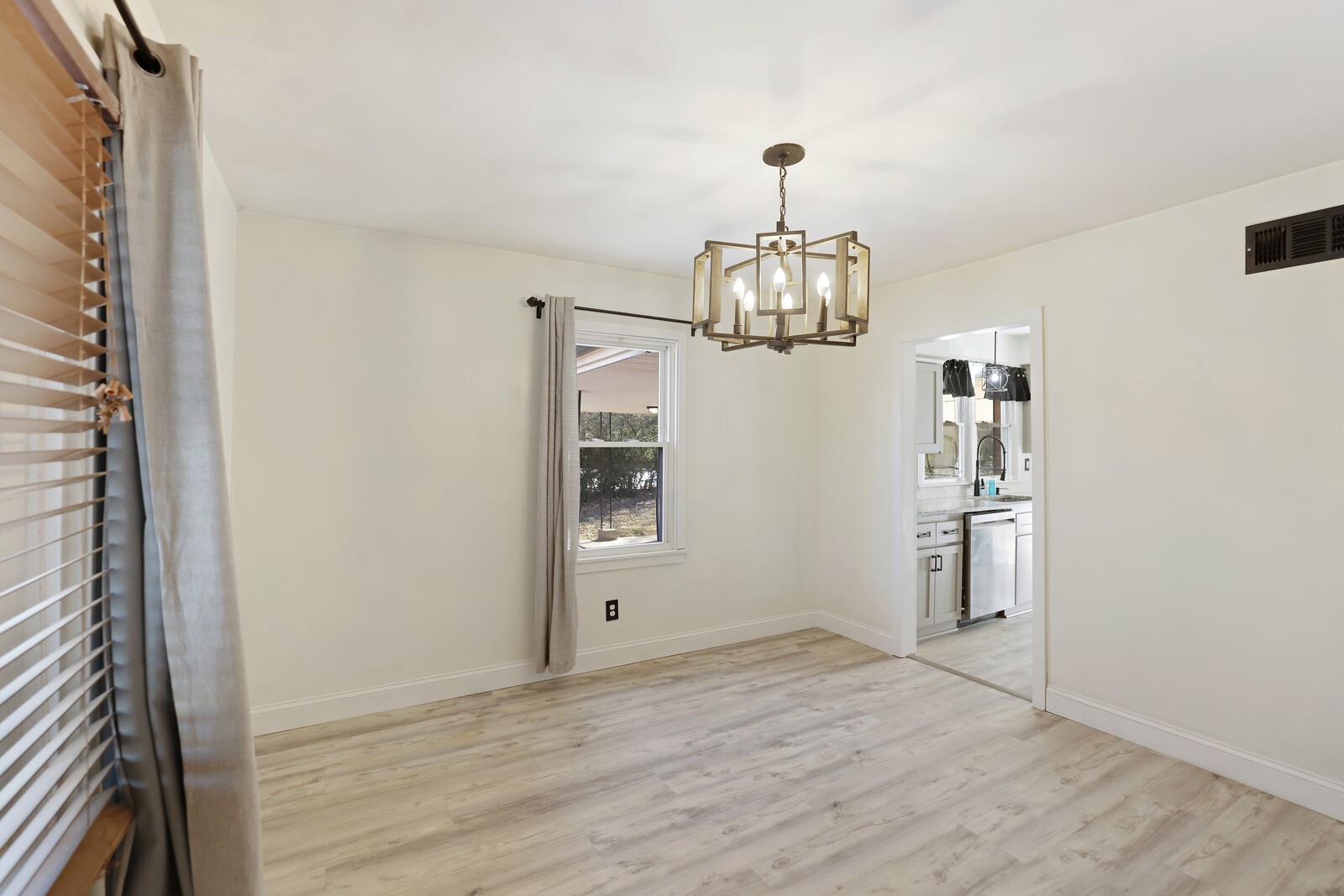 109 Rebecca Ln