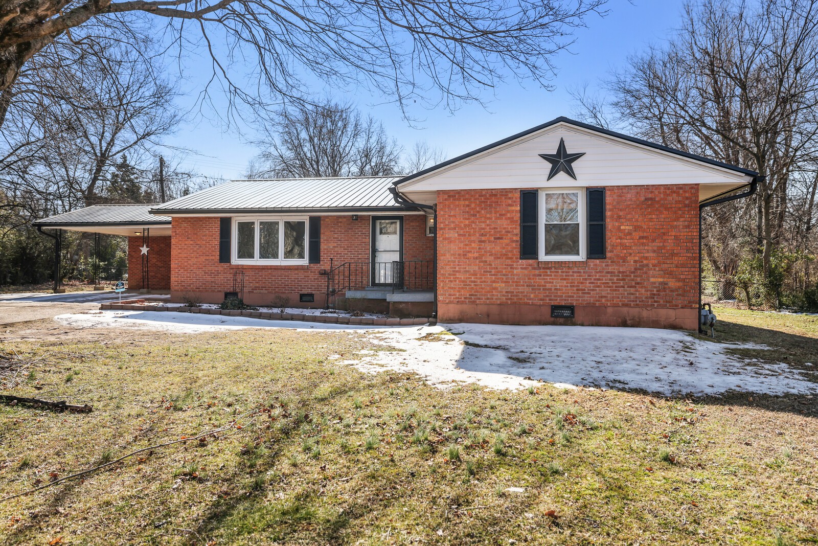 109 Rebecca Ln