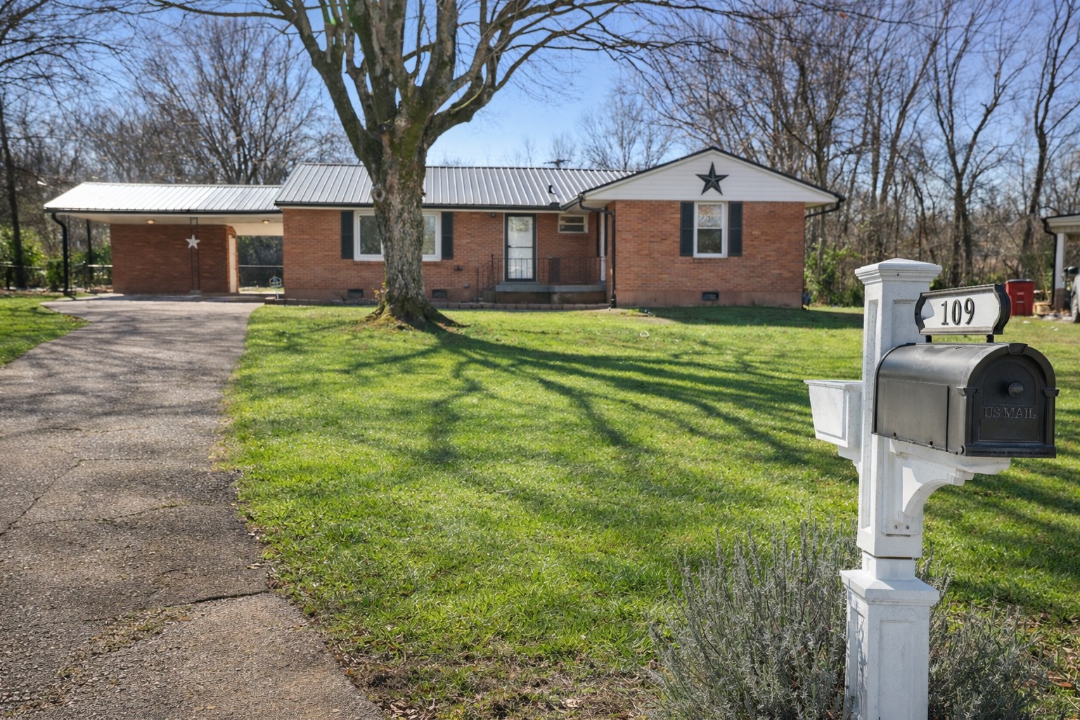 109 Rebecca Ln