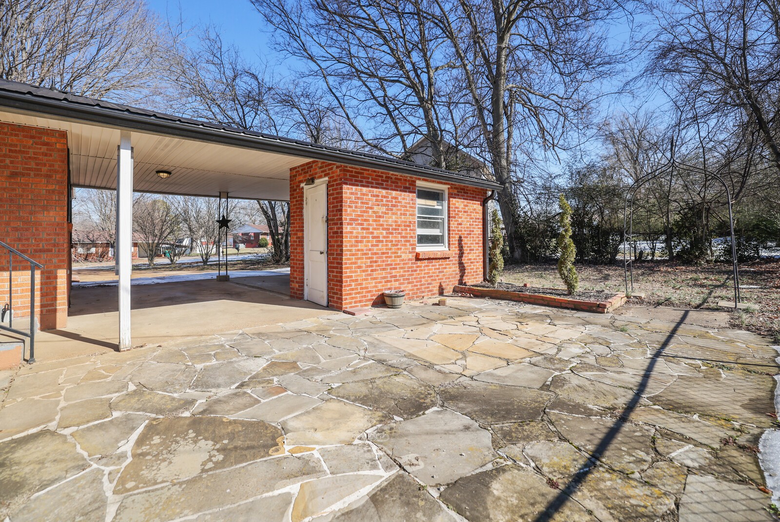 109 Rebecca Ln