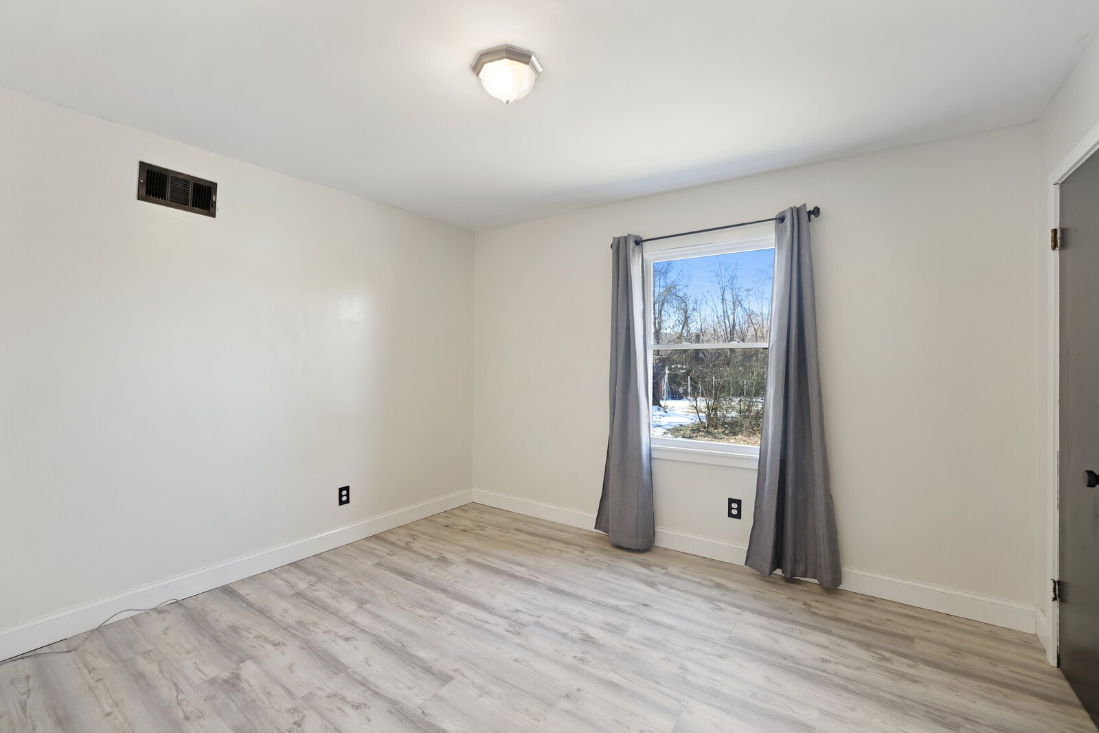 109 Rebecca Ln