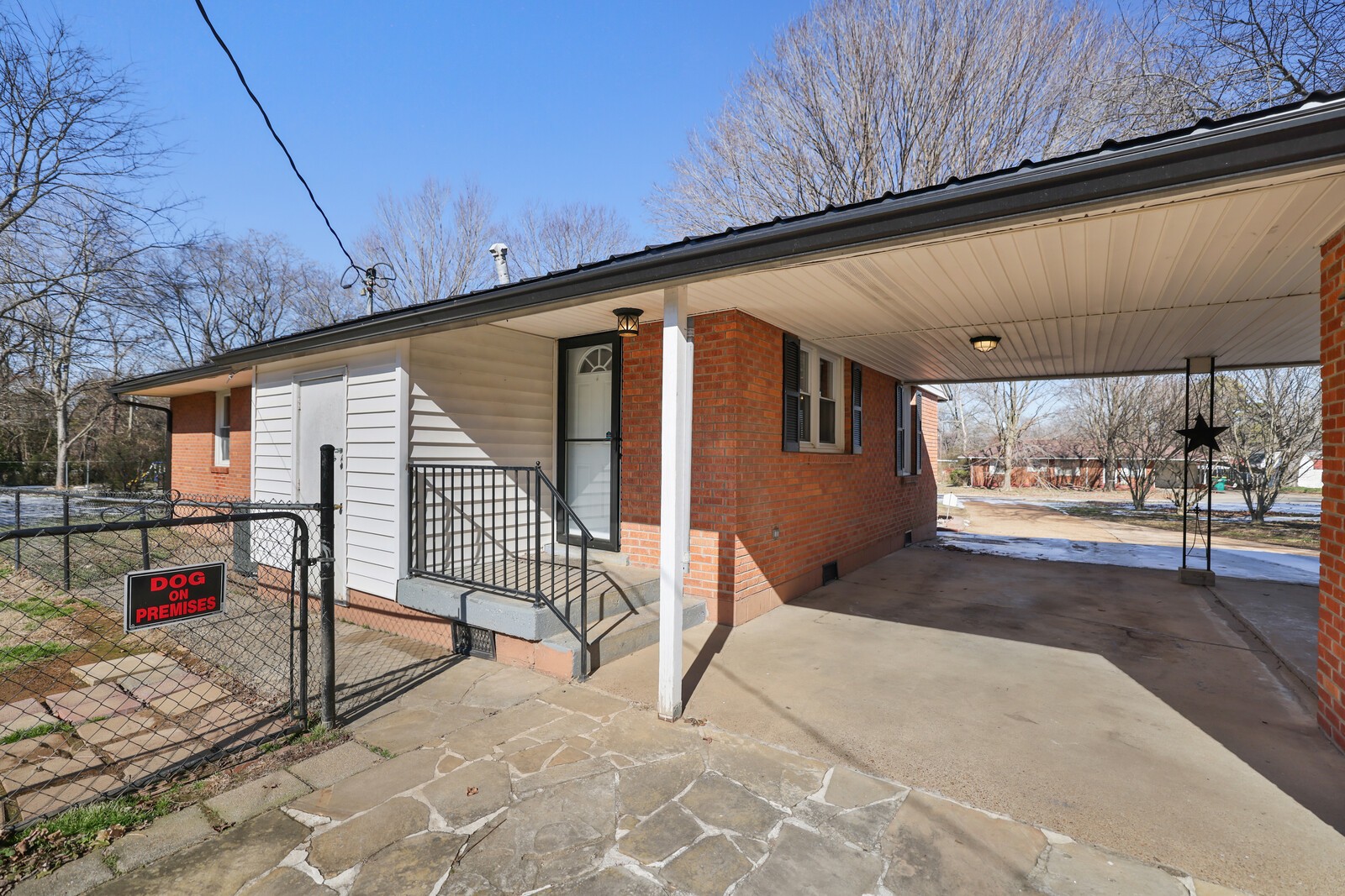 109 Rebecca Ln