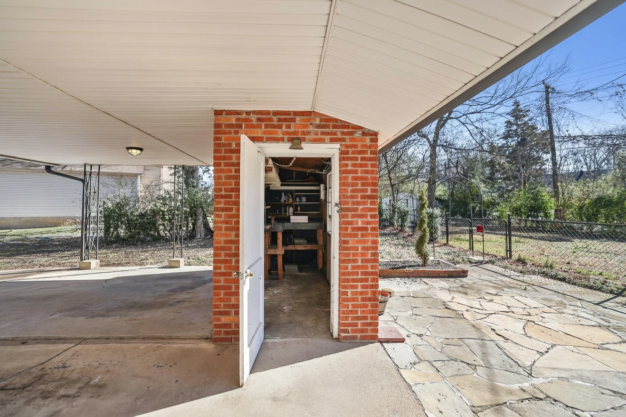 109 Rebecca Ln