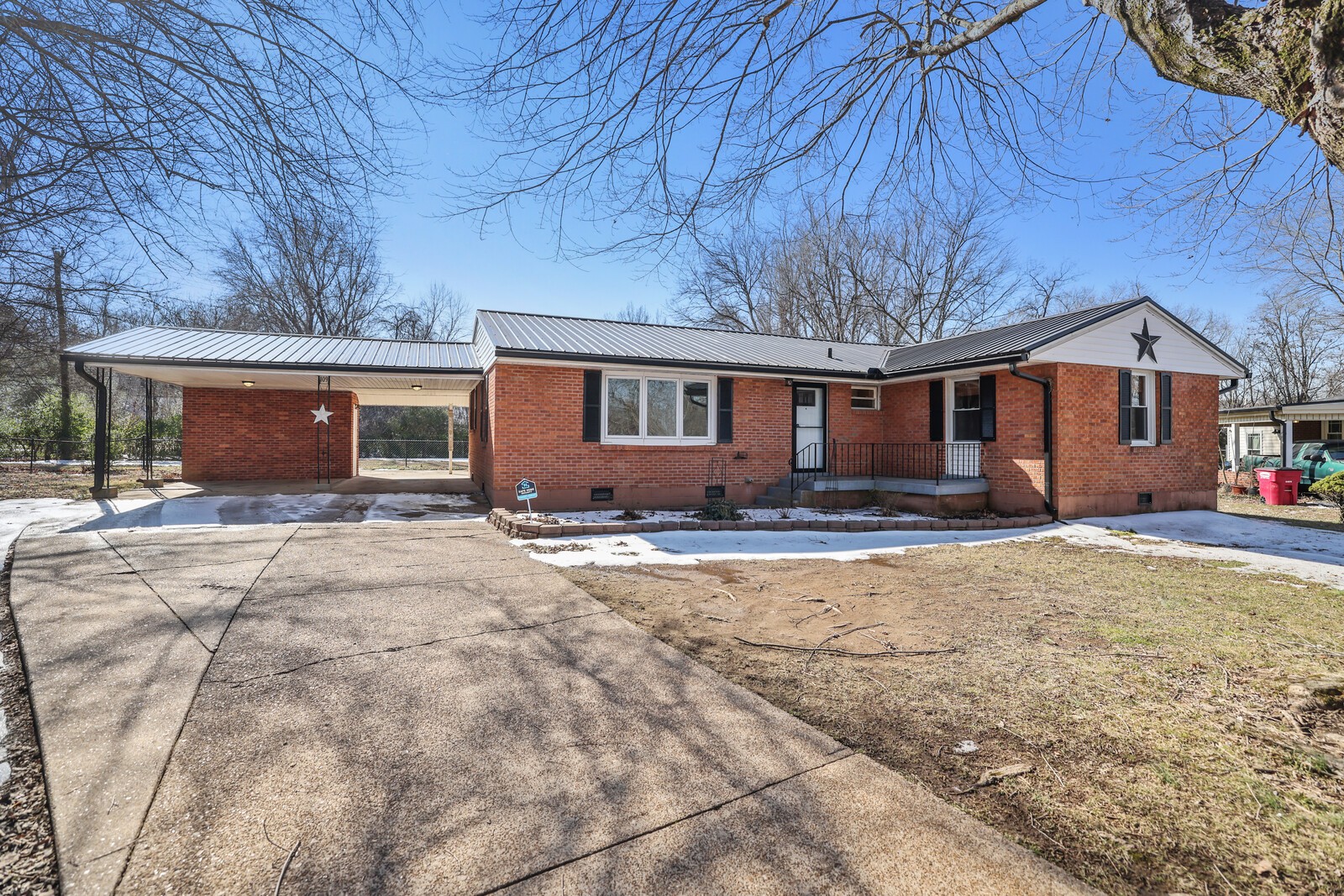 109 Rebecca Ln