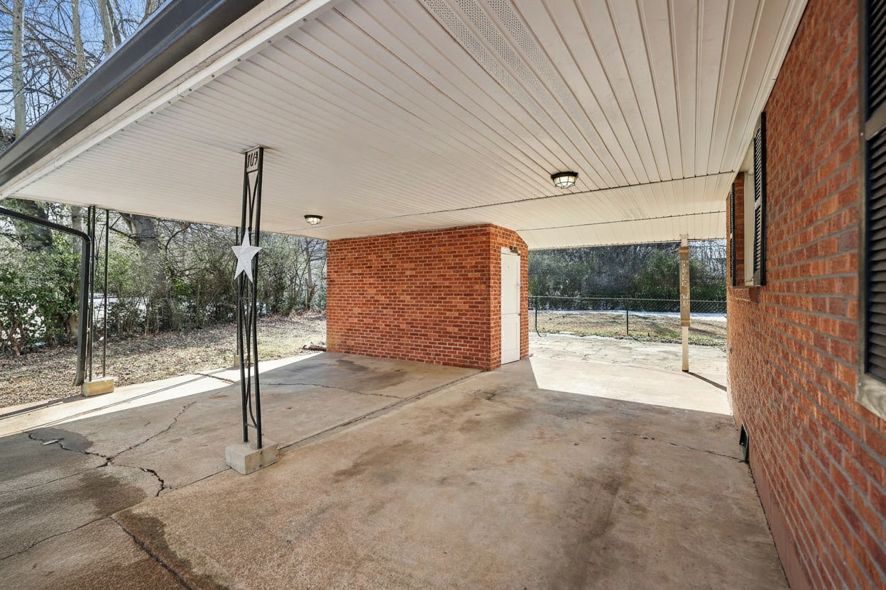 109 Rebecca Ln