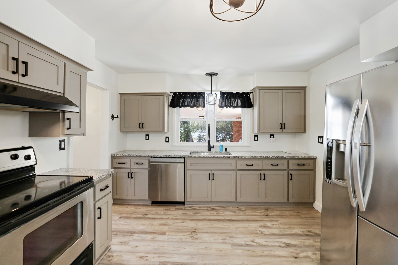 109 Rebecca Ln