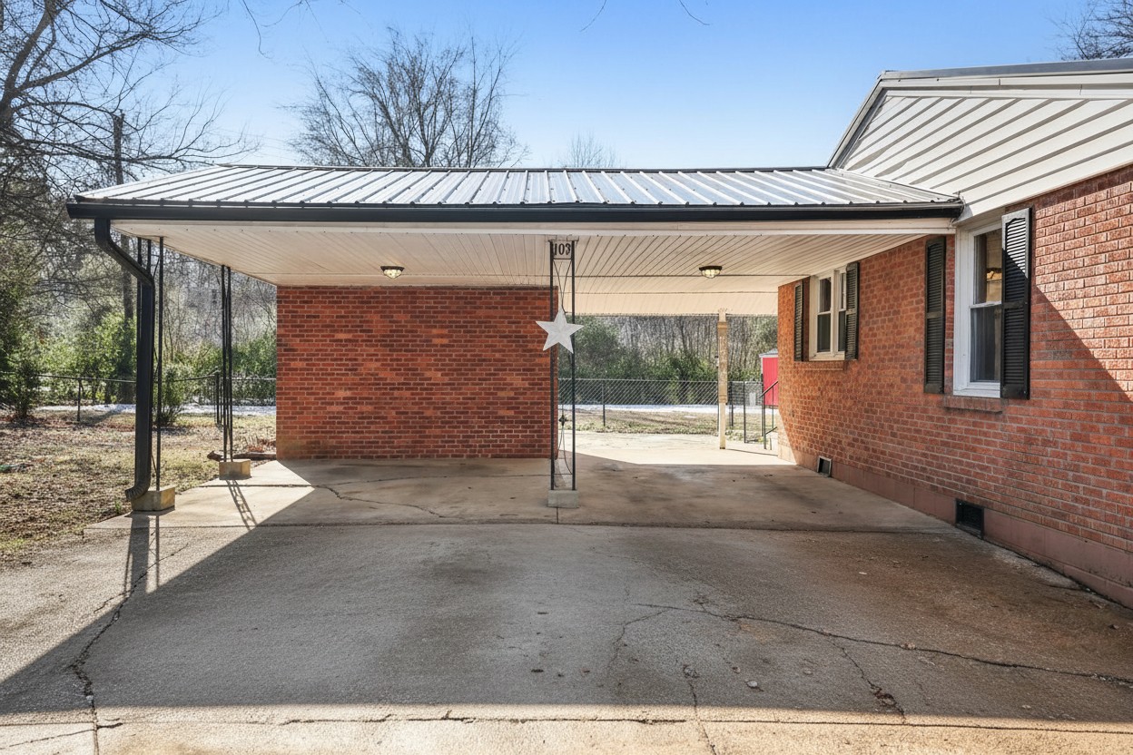 109 Rebecca Ln