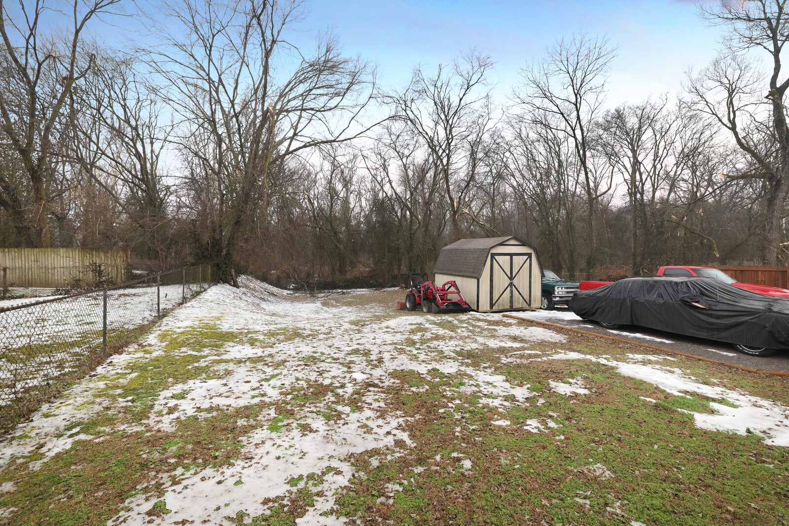 5805 Couch Dr