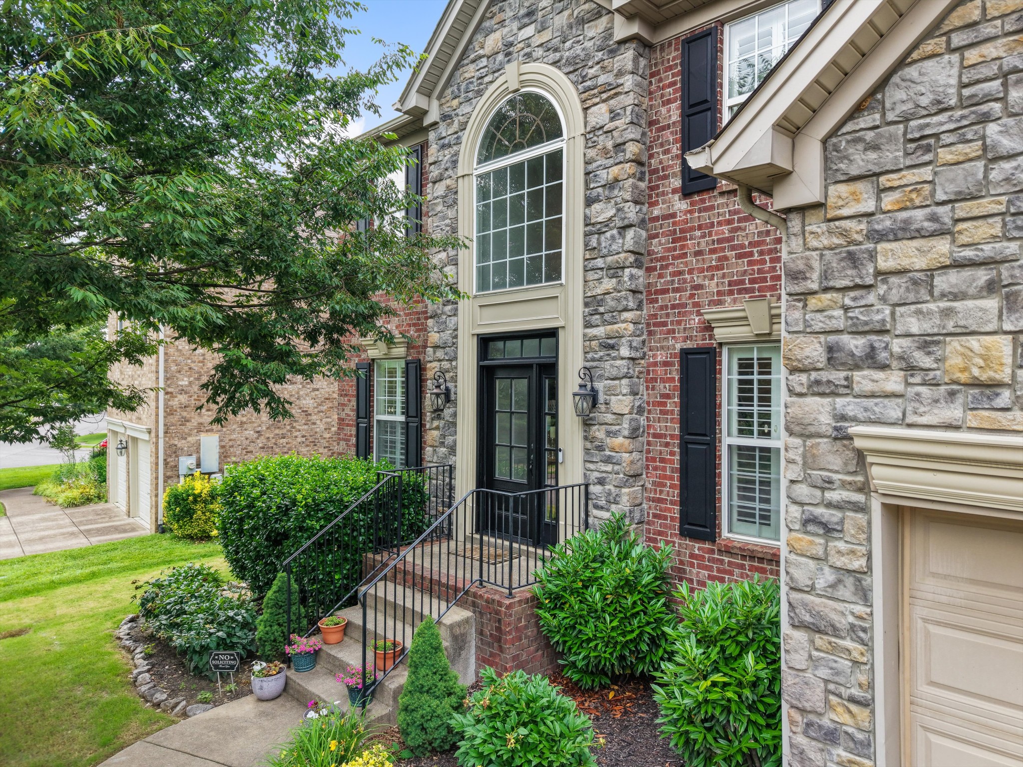 736 Arbor Springs Dr