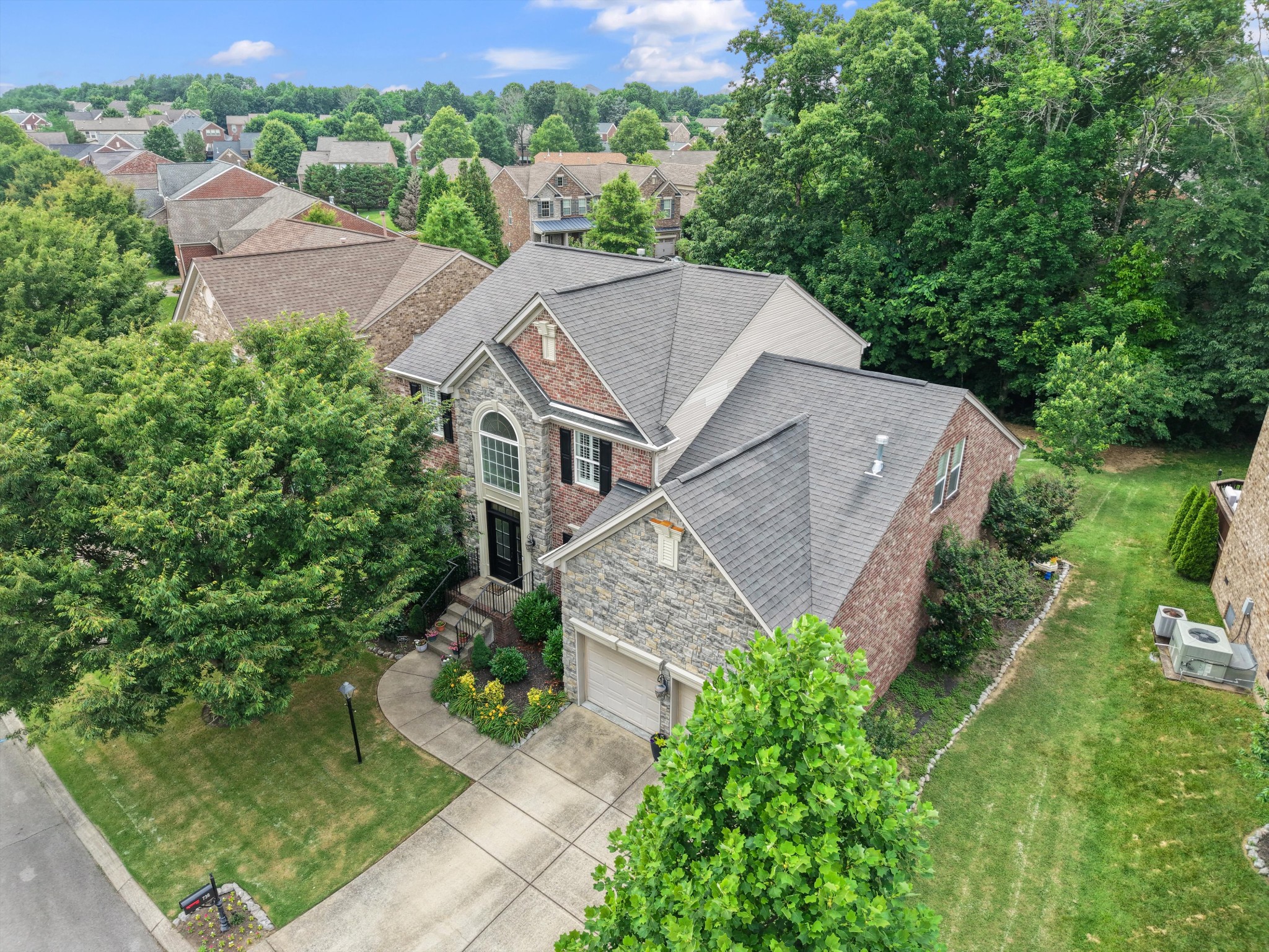 736 Arbor Springs Dr
