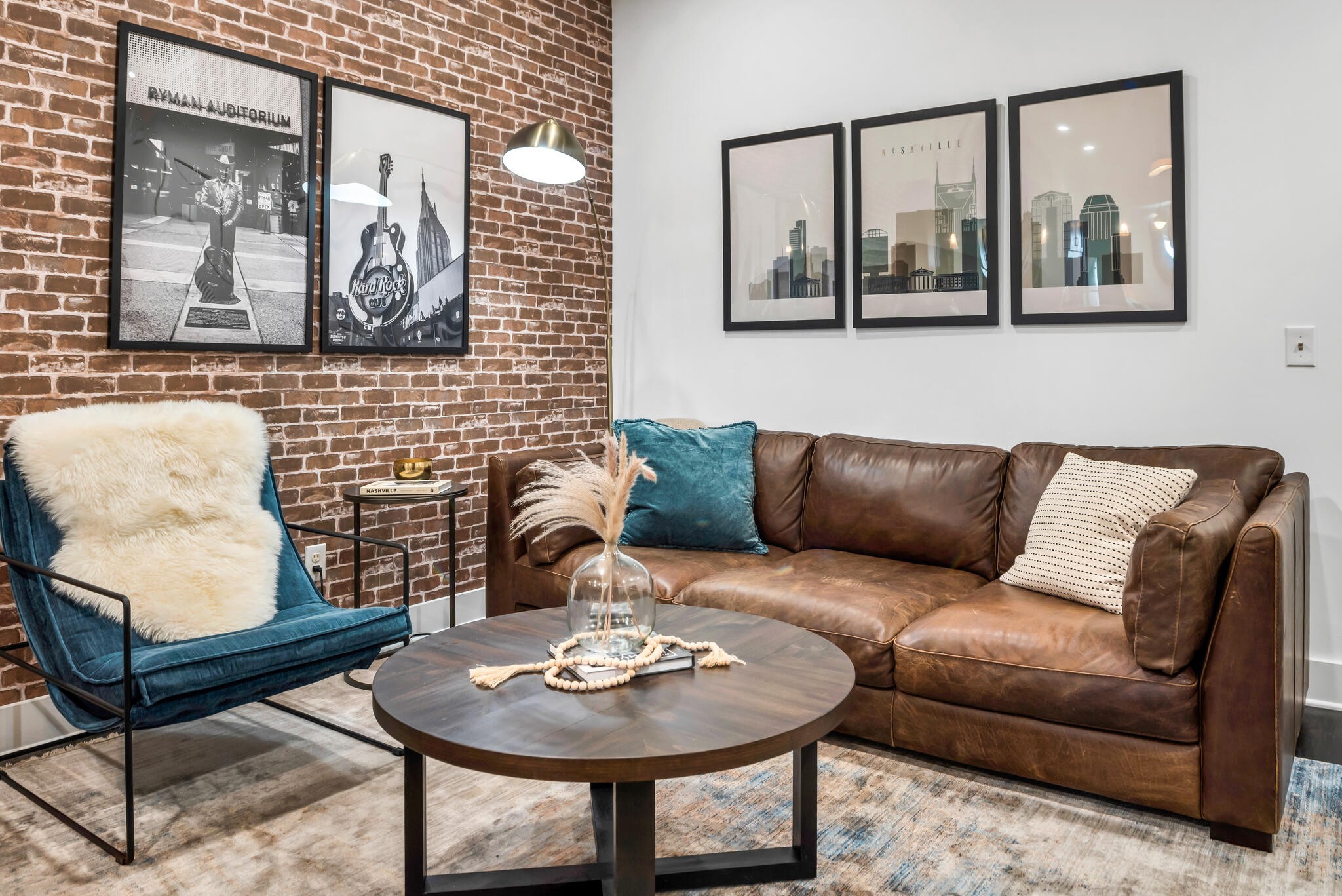 210 30th Ave, N Unit: 403