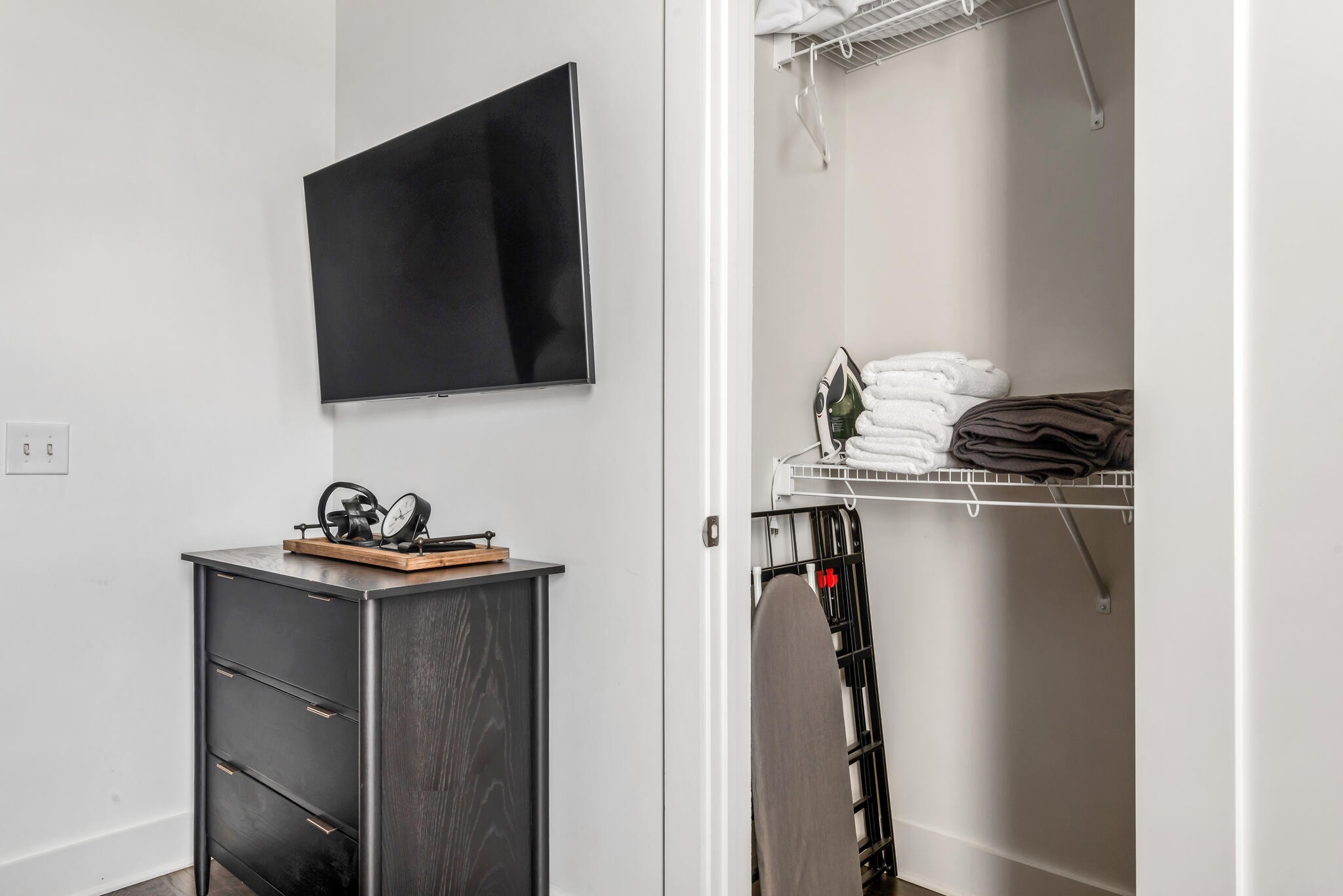 210 30th Ave, N Unit: 403