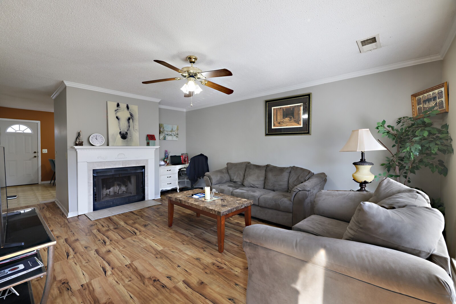 605 Hickory Glade Ct