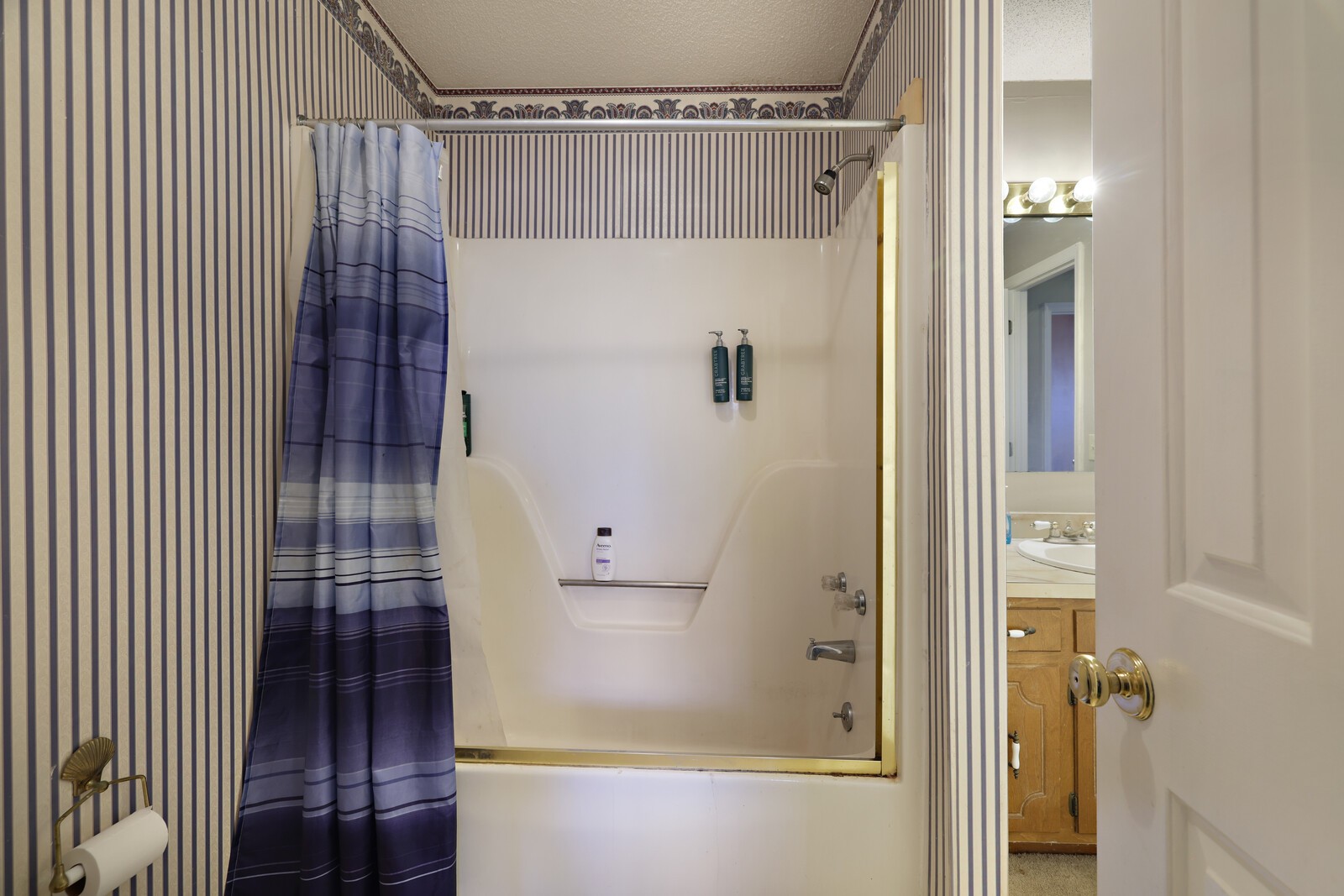 605 Hickory Glade Ct