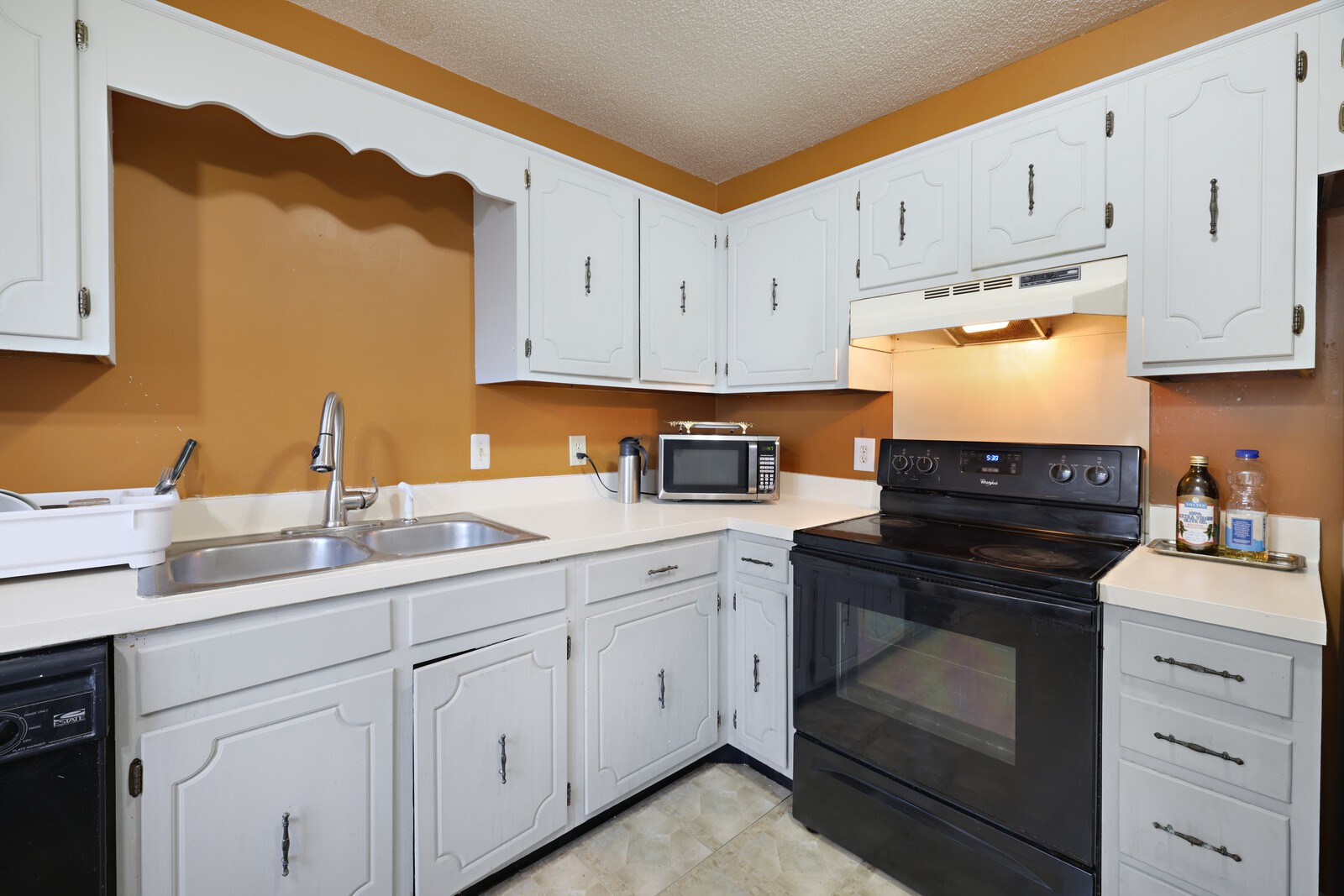 605 Hickory Glade Ct