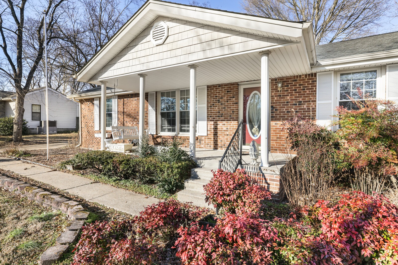 106 Creek Ct