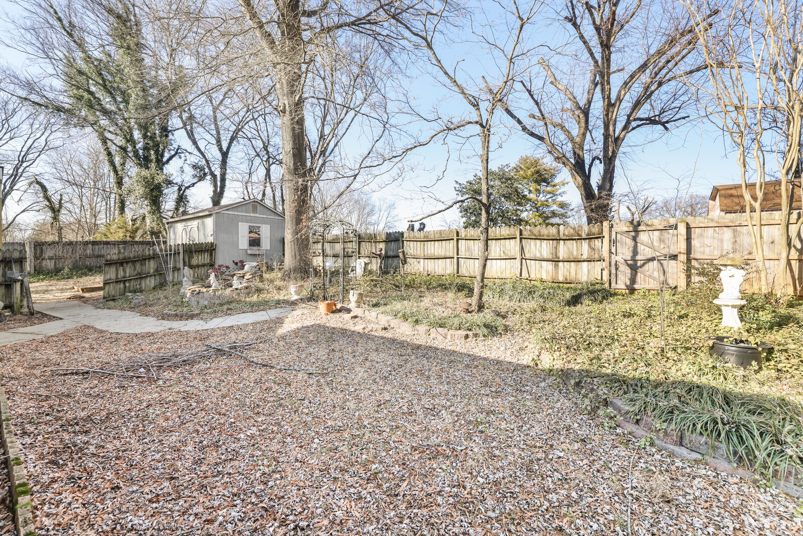 106 Creek Ct