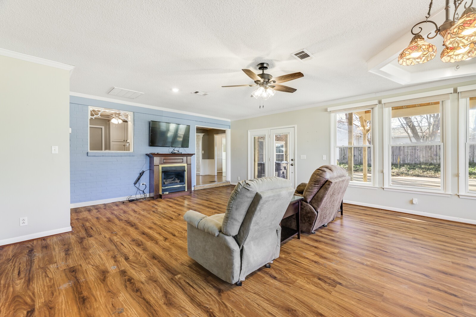 106 Creek Ct