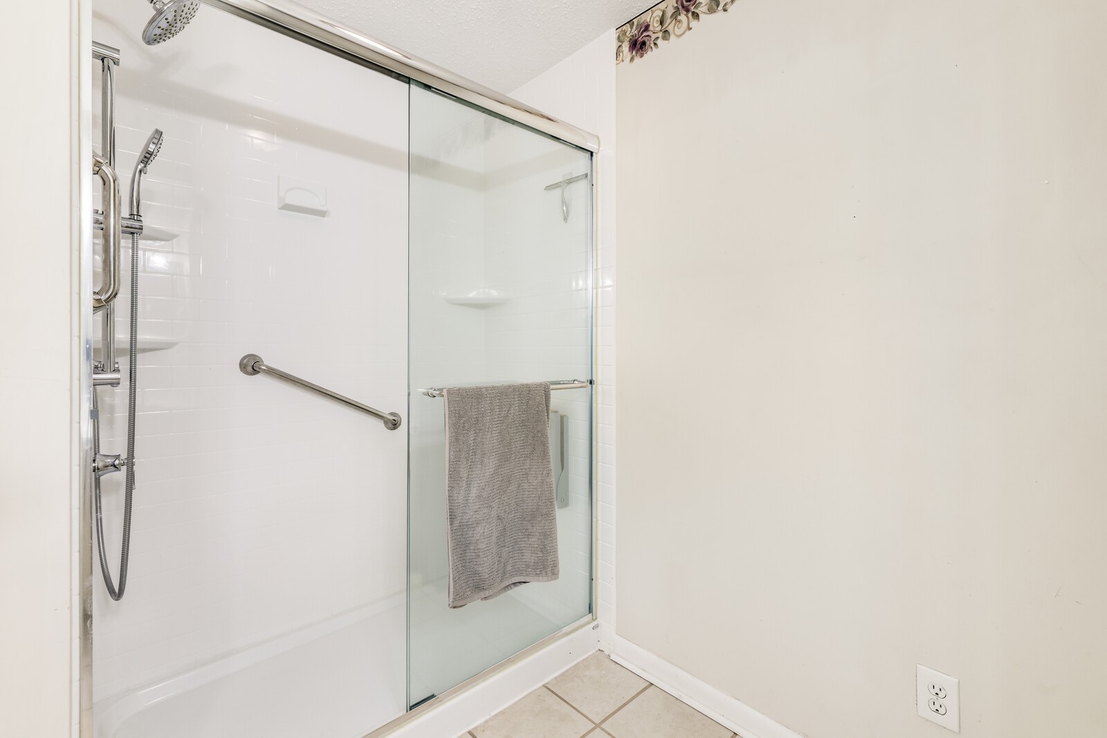 106 Creek Ct