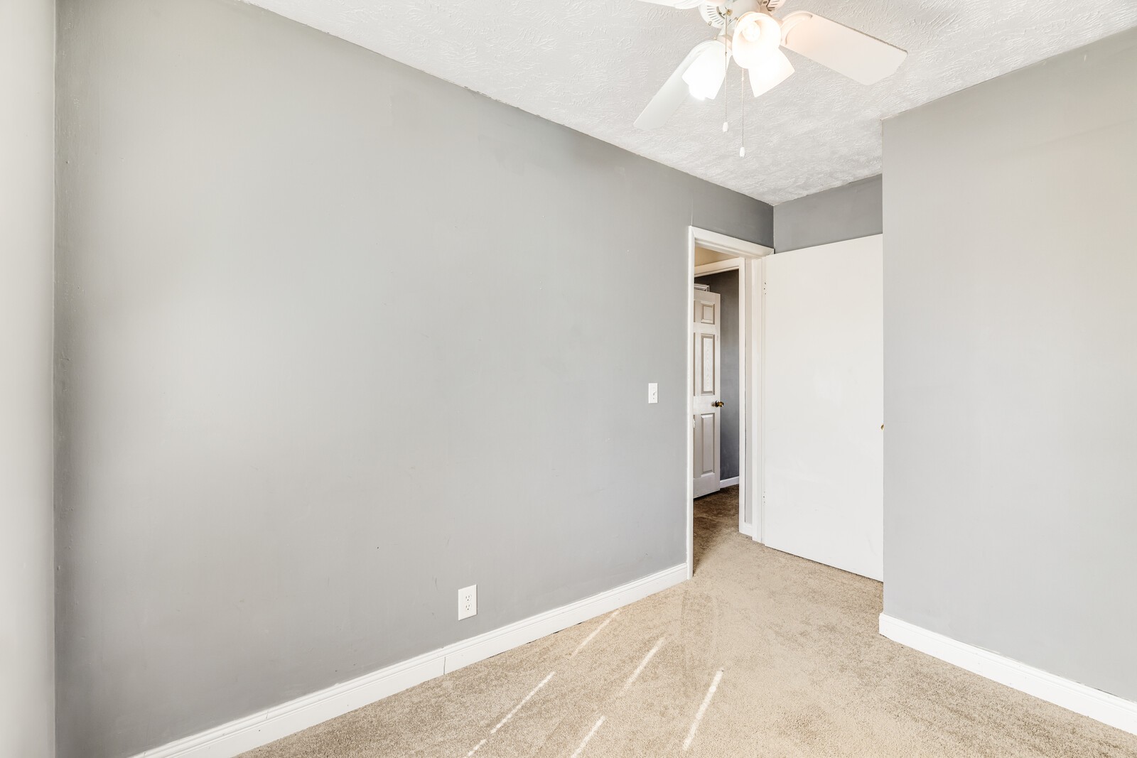 100 Bluegrass Dr