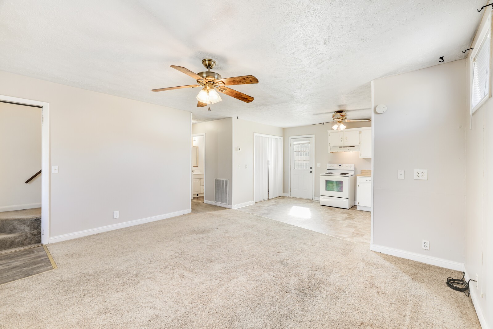 100 Bluegrass Dr