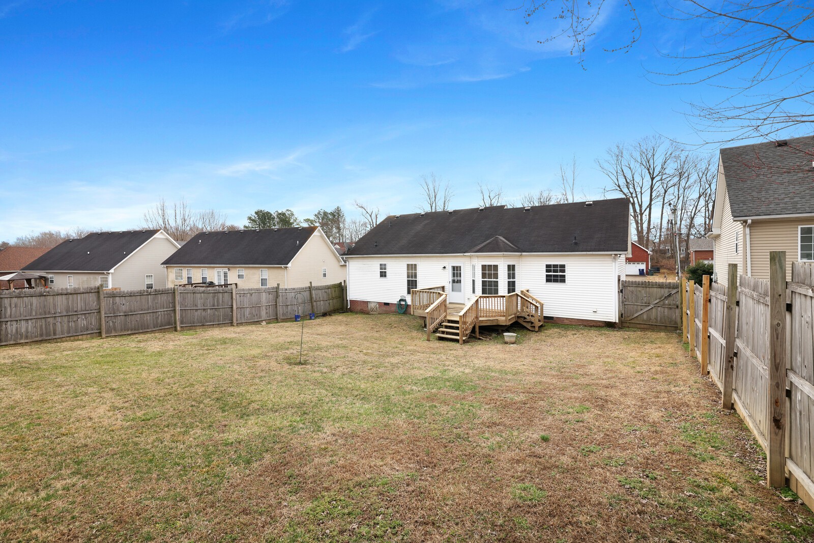 244 Green Hills Dr