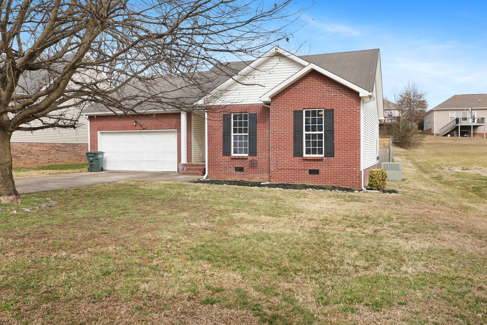 244 Green Hills Dr